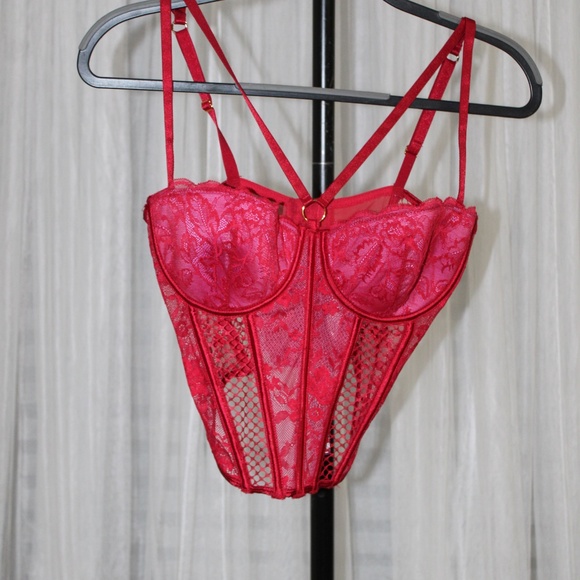 Adore Me. Red Lace Corset Bustier with Strappy Detail.  Sz. 34DD - Picture 2 of 7